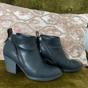 Dolce Vita Booties